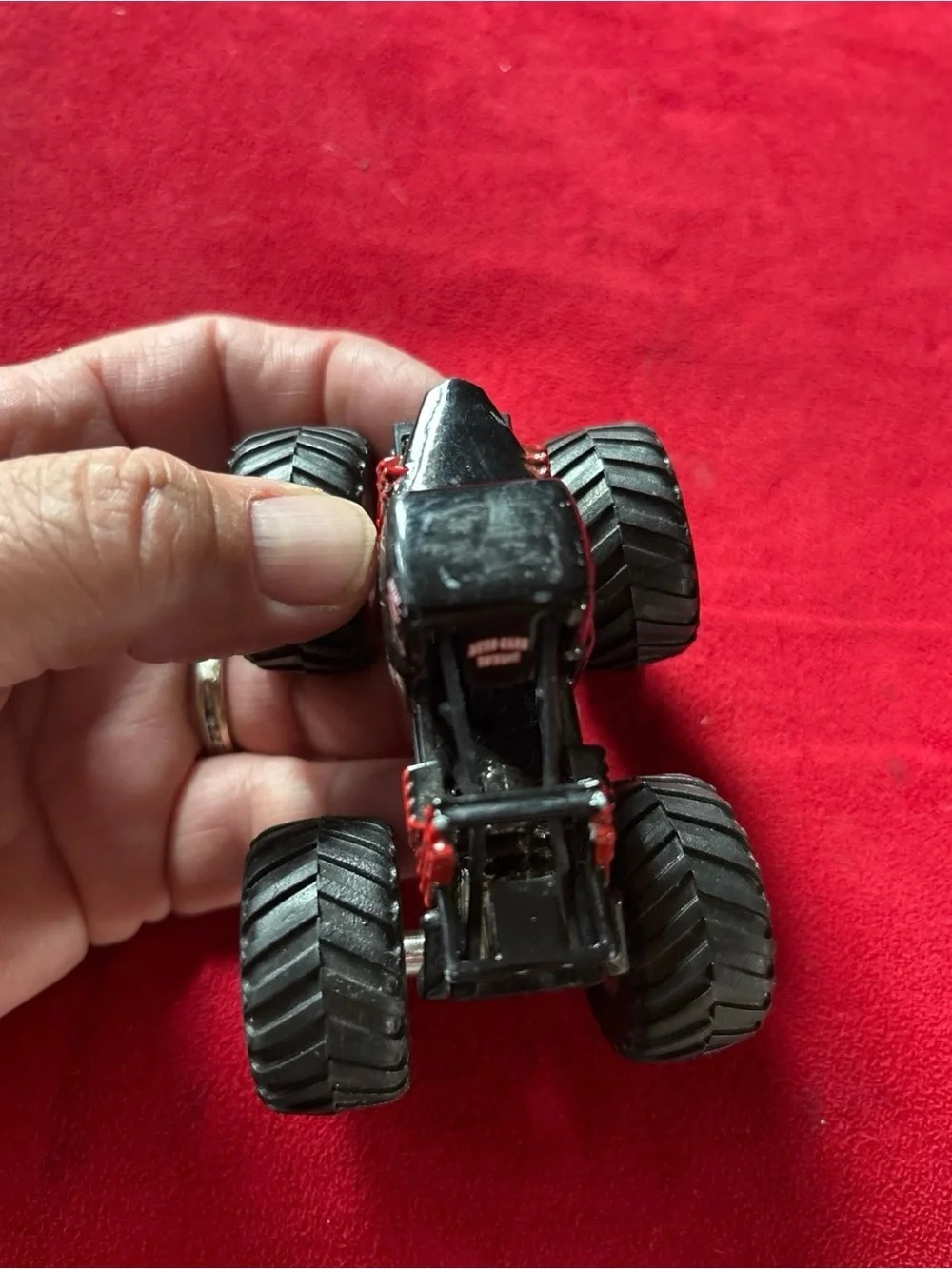 HOT Wheels Monster Jam TIME FLYS 1:64 Monster Truck